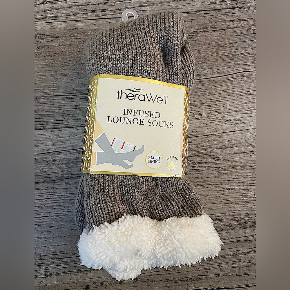 TheraWell Socks